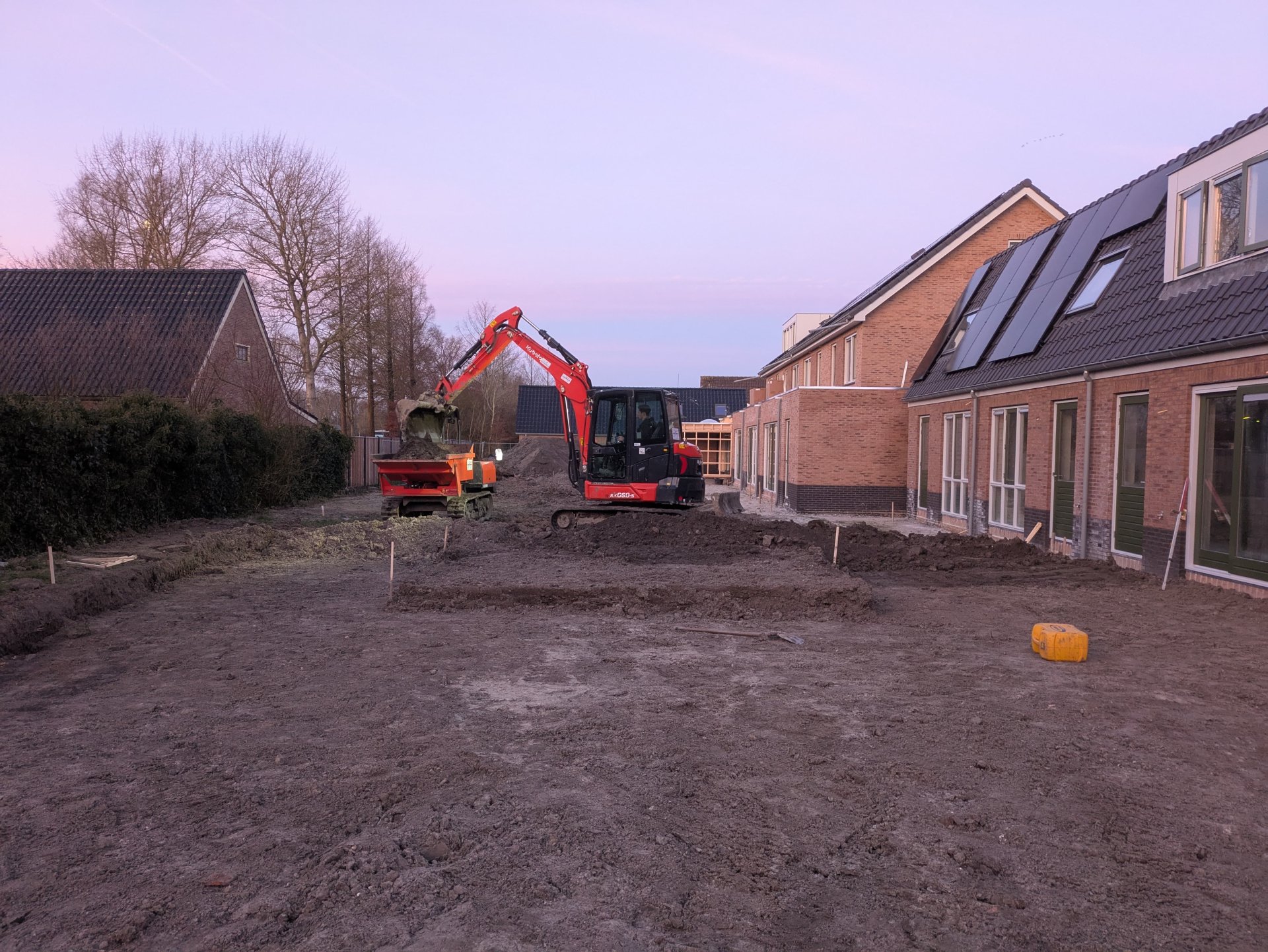 Grondwerk rondom nieuwbouwwijk